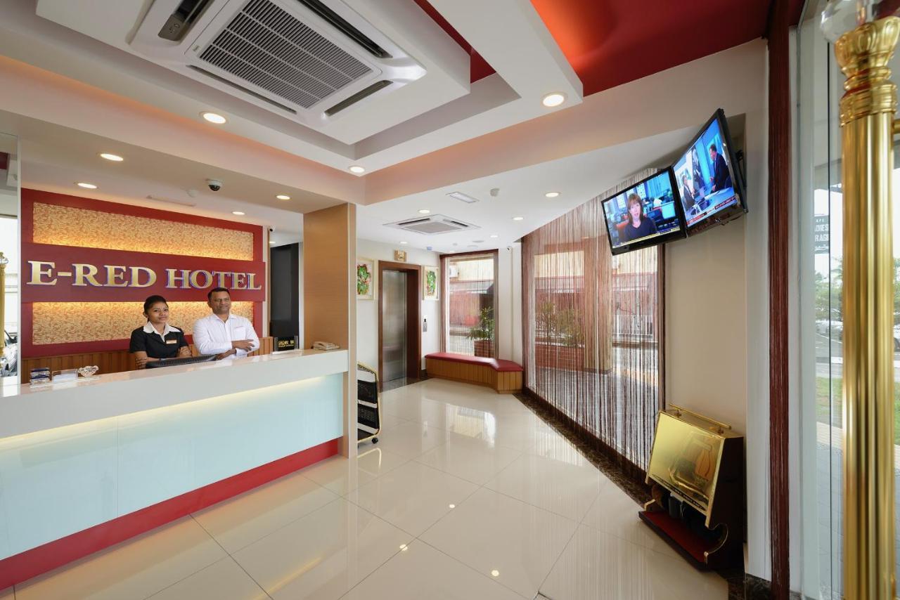 Ernes Hotel Bayu Mutiara Bukit Mertajam Exterior foto
